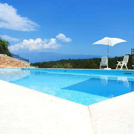 Albatros Apartment *