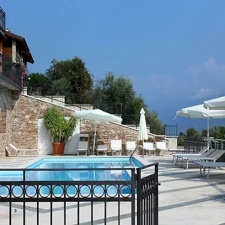 Albatros Apartment *